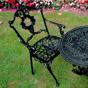 Grape Carver Chair - Black/