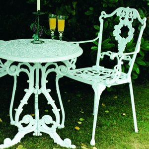 Grape Carver Chair - White/