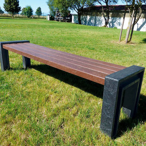 Hyde Park Form Bench/