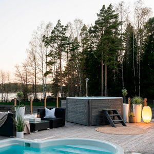 Rexener Polar Arctic White Hot Tub/