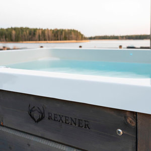 Rexener Polar Arctic White Hot Tub/