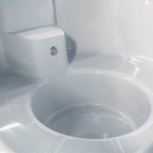 Rexener Aurora Hot Tub/