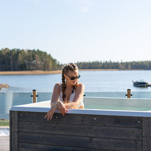 Rexener Polar Arctic White Hot Tub/