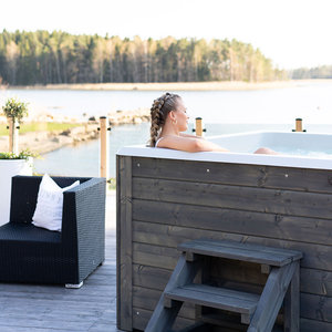 Rexener Polar Arctic White Hot Tub/