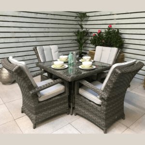 Victoria Square Dining Table/