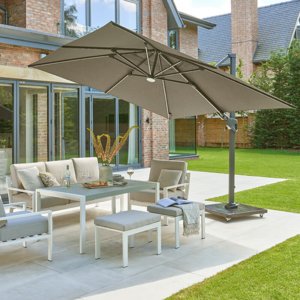 Royce Ambassador LED Nova Sun Parasol/